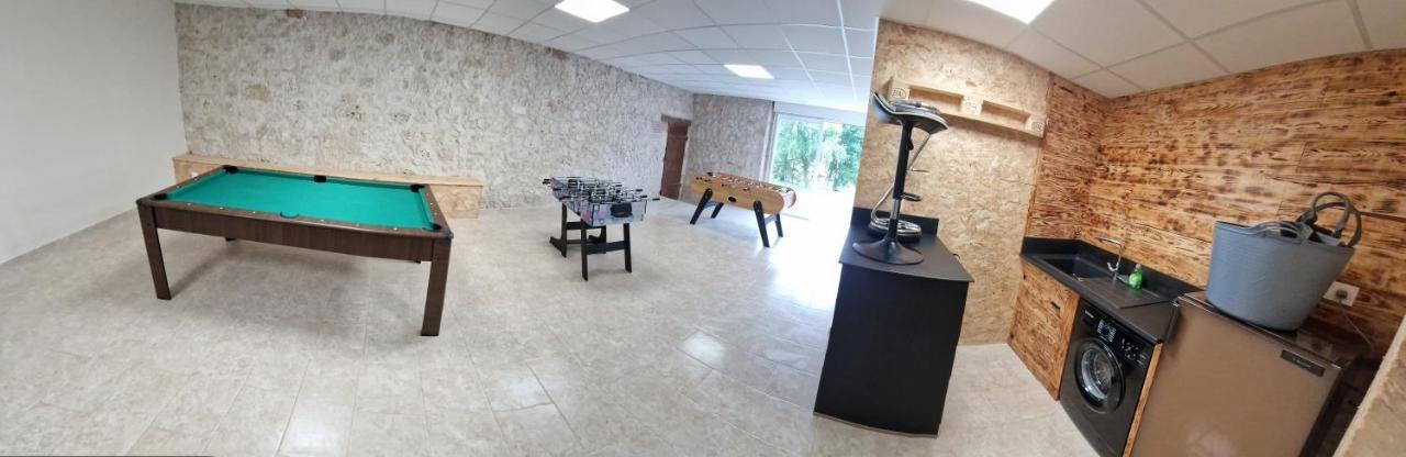 Maison De Campagne, Bord De Lac, Piscine, Billard 11 Per Plieux Exterior foto